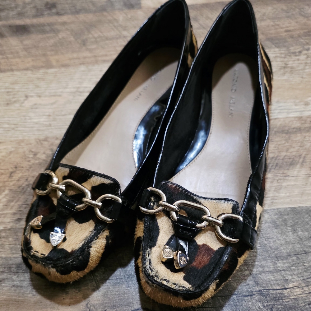 Leopard Print Women's Loafers with Chain Detail